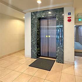 エレベーター①